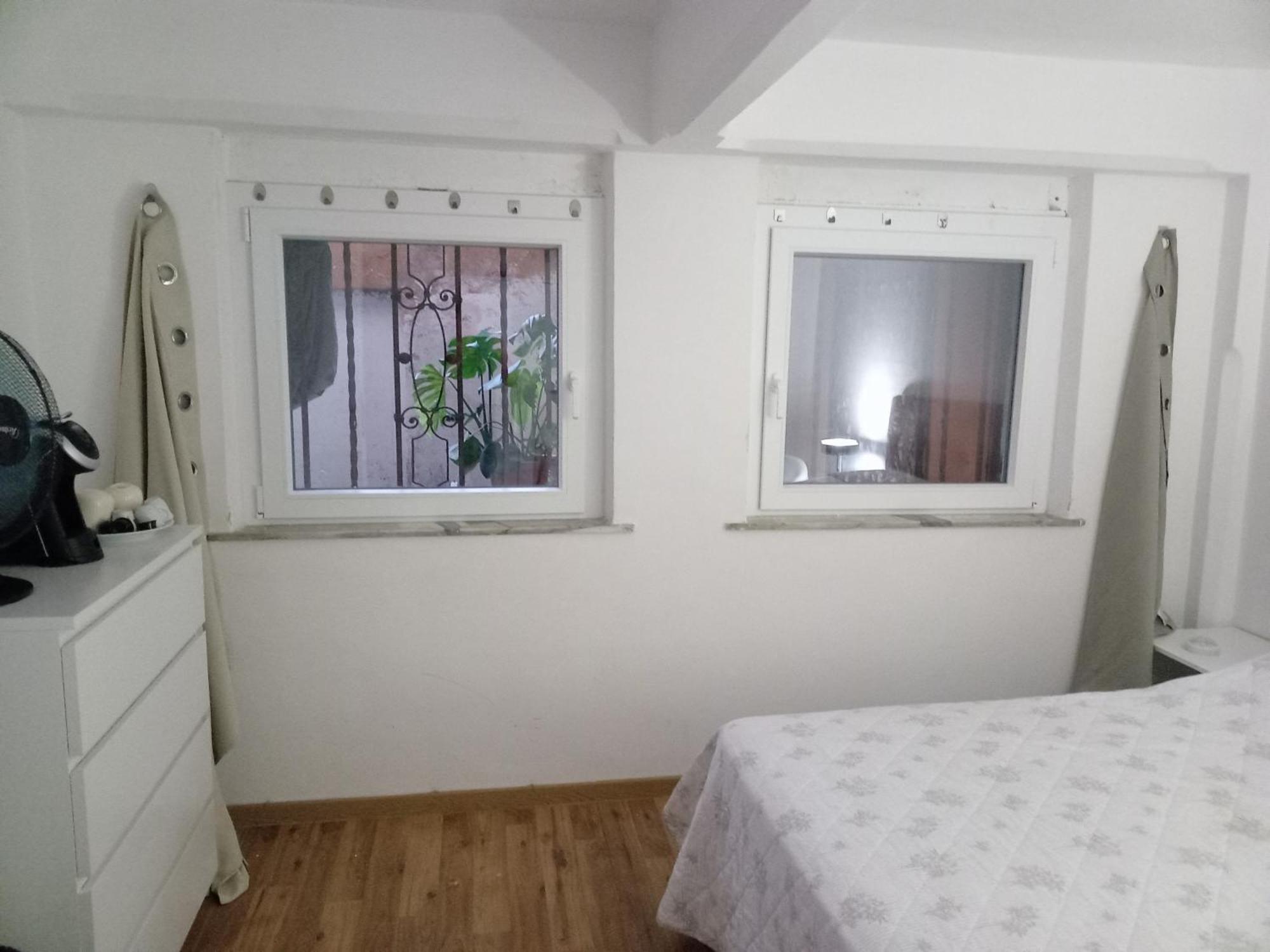 Casa Per Gente Giovane Roma Rom bilde